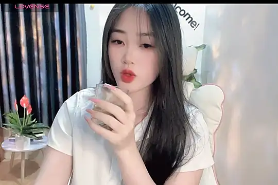  Aimy  online show from 25, 2, 2025
