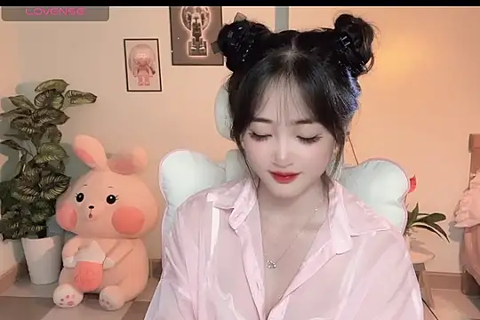  Aimy  online show from 17, 10, 2025