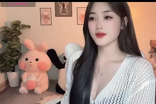  Aimy  online show from 1, 10, 2025