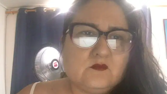 nanita1545 online show from 10, 4, 2026