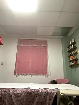 nolotymfcXo online show from 6, 11, 2025