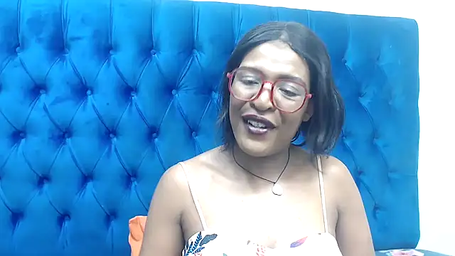 SpicyQueenxxxx online show from 17, 4, 2026