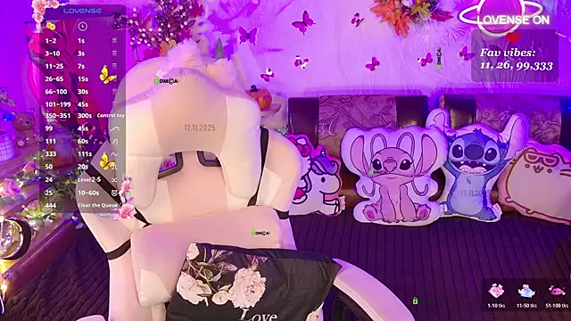 Miss SweetPeach online show from 17, 11, 2025