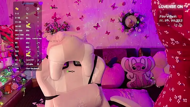Miss SweetPeach online show from 5, 4, 2026
