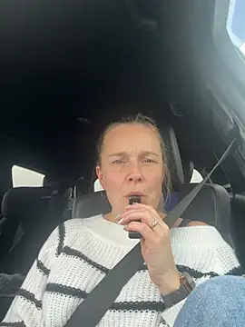 scrummymummy2 online show from 6, 3, 2026