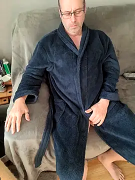 JulianJ50 online show from 4, 12, 2025
