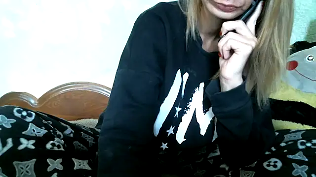 DennisXCaroll online show from 18, 10, 2025