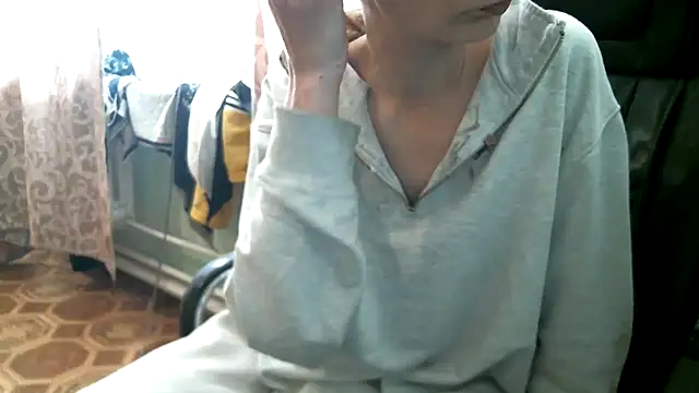 Snapshot of DennisXCaroll chatting on 27, 4, 2026 DennisXCaroll online show from 27, 4, 2026