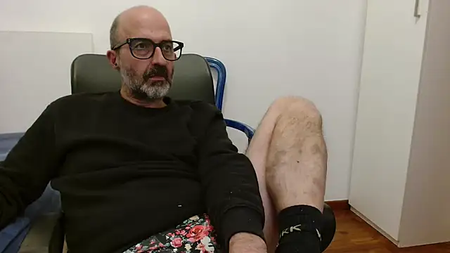 newsimo74 online show from 4, 11, 2025