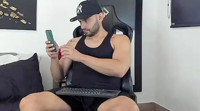 Dereck vega online show from 12, 2, 2025