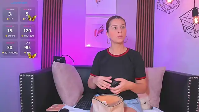 Snapshot of Nahiajhonson_ chatting on 5, 11, 2025 Nahiajhonson online show from 5, 11, 2025