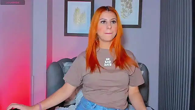 Snapshot of Nahiajhonson_ chatting on 16, 10, 2025 Nahiajhonson online show from 16, 10, 2025