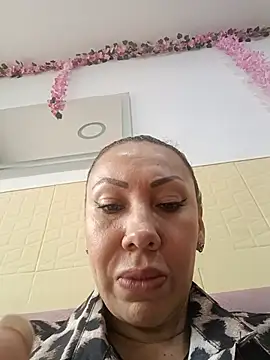 coral smitth online show from 17, 7, 2026