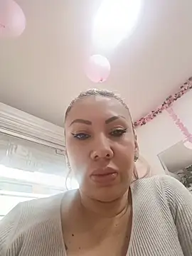 Snapshot of coral_smitth chatting on 28, 5, 2026 coral smitth online show from 28, 5, 2026