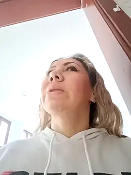 coral smitth online show from 6, 10, 2025