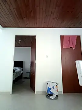 coral smitth online show from 5, 4, 2026