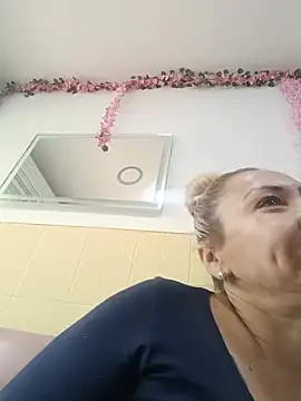 Snapshot of coral_smitth chatting on 10, 6, 2026 coral smitth online show from 10, 6, 2026