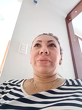 Snapshot of coral_smitth chatting on 24, 4, 2026 coral smitth online show from 24, 4, 2026