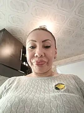 Snapshot of coral_smitth chatting on 25, 5, 2026 coral smitth online show from 25, 5, 2026