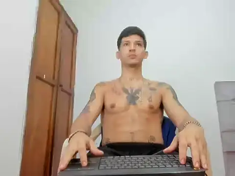 Snapshot of MasterSEX420 chatting on 18, 2, 2026 MasterSEX420 online show from 18, 2, 2026