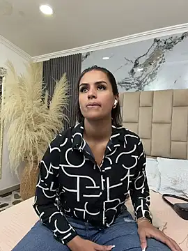 EmmaTorres  online show from 13, 2, 2026