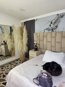 EmmaTorres  online show from 5, 2, 2026