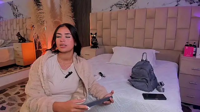 EmmaTorres  online show from 1, 2, 2026