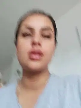 EmmaTorres  online show from 12, 11, 2025