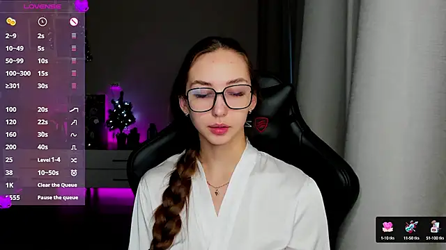 Snapshot of Sm0ly chatting on 30, 12, 2024 Sm0ly online show from 30, 12, 2024