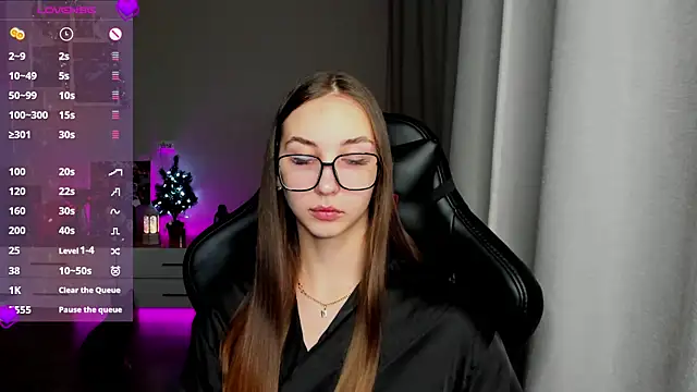 Snapshot of Sm0ly chatting on 7, 1, 2025 Sm0ly online show from 7, 1, 2025