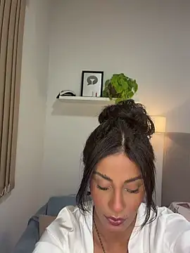 Brownfitbabyy online show from 18, 6, 2026