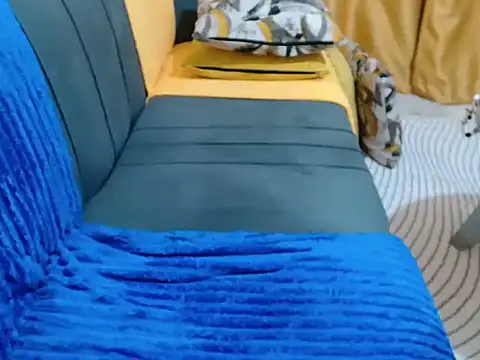 leslysexygirl online show from 9, 2, 2026