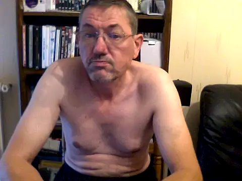 Snapshot of Jaimma45 chatting on 11, 10, 2025 Jaimma45 online show from 11, 10, 2025