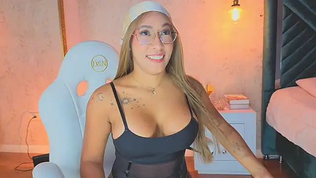AlessiaLondon online show from 9, 1, 2026