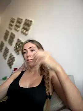 RaquelleDevon online show from 19, 12, 2025