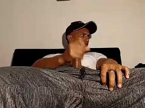 Latinsex2501 online show from 19, 2, 2026