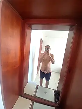 Snapshot of Juan2323hot chatting on 17, 9, 2025 Juan2323hot online show from 17, 9, 2025