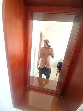 Snapshot of Juan2323hot chatting on 25, 9, 2025 Juan2323hot online show from 25, 9, 2025