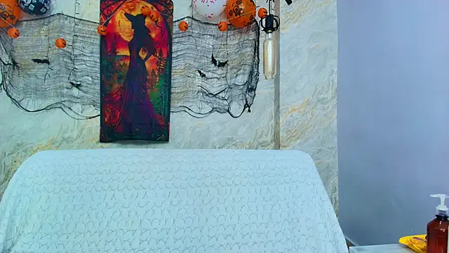 Mia candy 0 online show from 30, 10, 2025