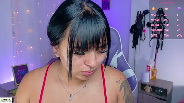 Miss scarllet  online show from 6, 7, 2026