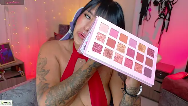 Miss scarllet  online show from 30, 6, 2026