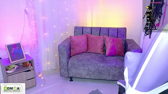 Miss scarllet  online show from 22, 4, 2026