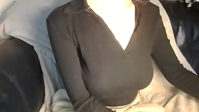 indie-rayne online show from 14, 4, 2026