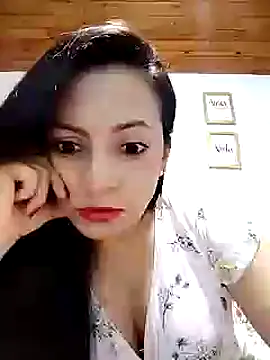 anaruiz  online show from 14, 2, 2025