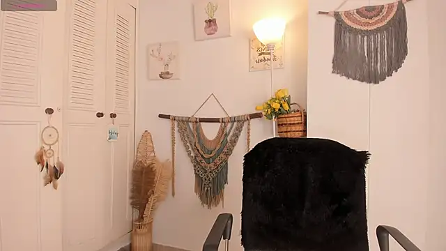 anaruiz  online show from 14, 3, 2026