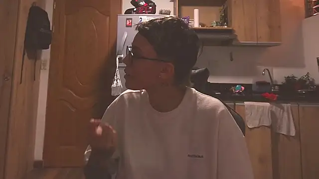 Cutie Shy  online show from 8, 3, 2026