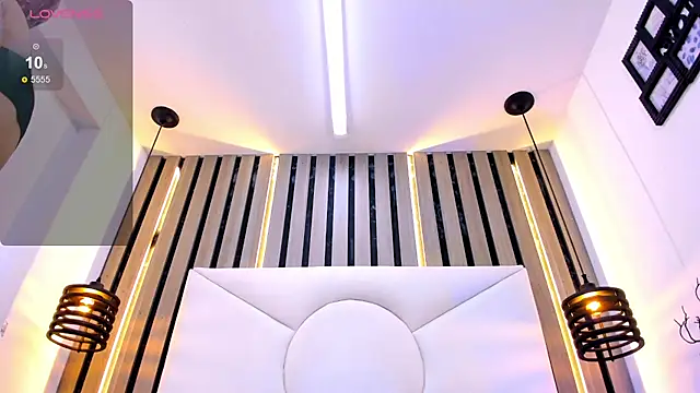 Cutie Shy  online show from 9, 1, 2026