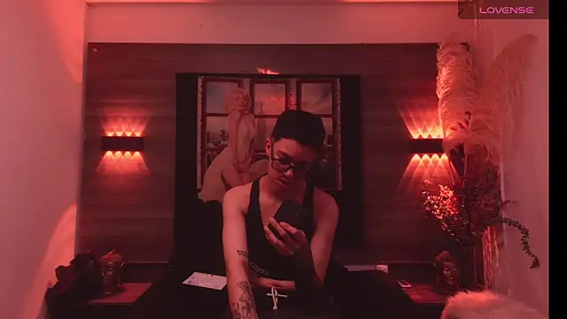 Cutie Shy  online show from 14, 11, 2025