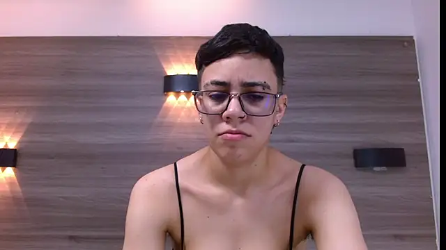 Cutie Shy  online show from 7, 3, 2025