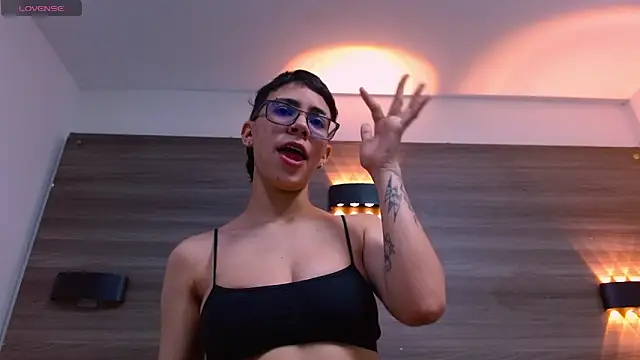 Cutie Shy  online show from 27, 2, 2025